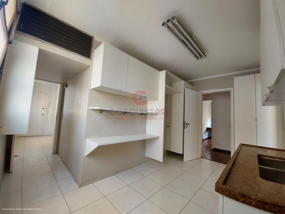 Apartamento, 3 quartos, 200 m² - Foto 11