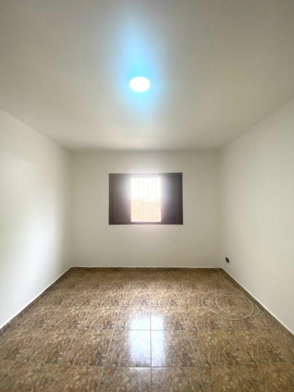 Casa, 3 quartos, 131 m² - Foto 3