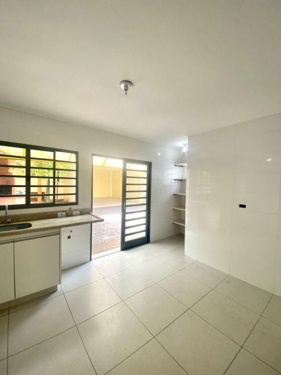 Sobrado para alugar com 6 quartos, 224m² - Foto 10