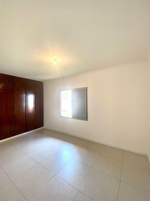 Sobrado para alugar com 6 quartos, 224m² - Foto 17