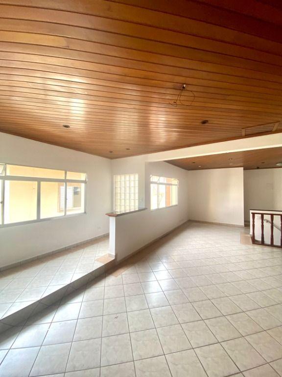 Sobrado para alugar com 6 quartos, 224m² - Foto 23