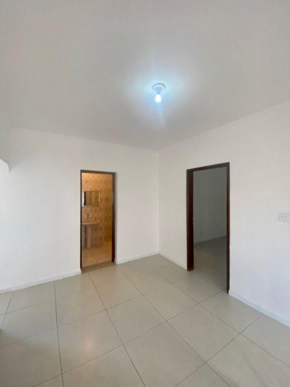 Sobrado para alugar com 6 quartos, 224m² - Foto 33