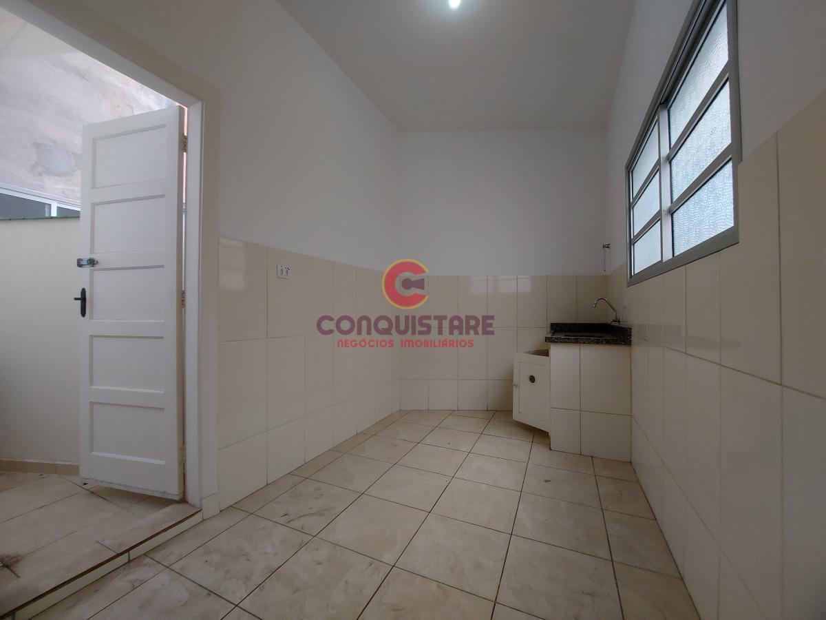 Apartamento para alugar com 2 quartos, 75m² - Foto 6