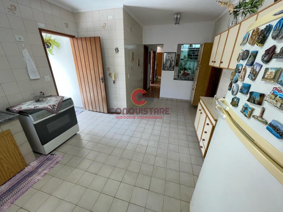 Sobrado, 6 quartos, 323 m² - Foto 35