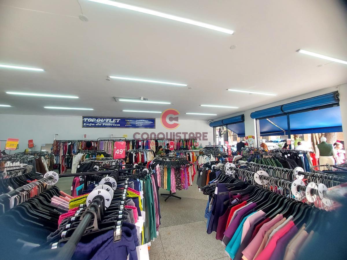 Loja-Salão, 1680 m² - Foto 1