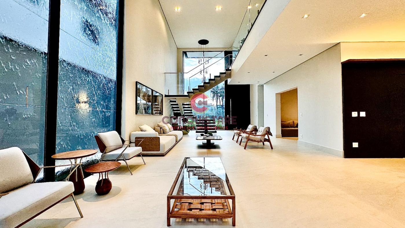 Casa à venda com 5 quartos, 525m² - Foto 1