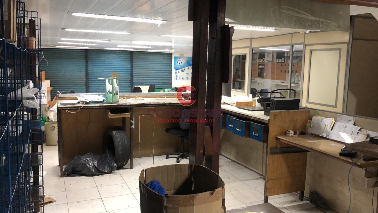 Depósito-Galpão-Armazém à venda, 830m² - Foto 8