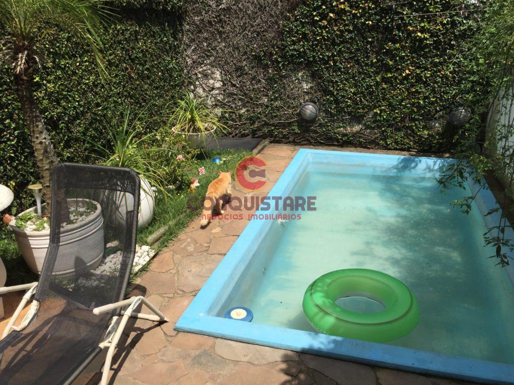 Casa, 6 quartos, 260 m² - Foto 1