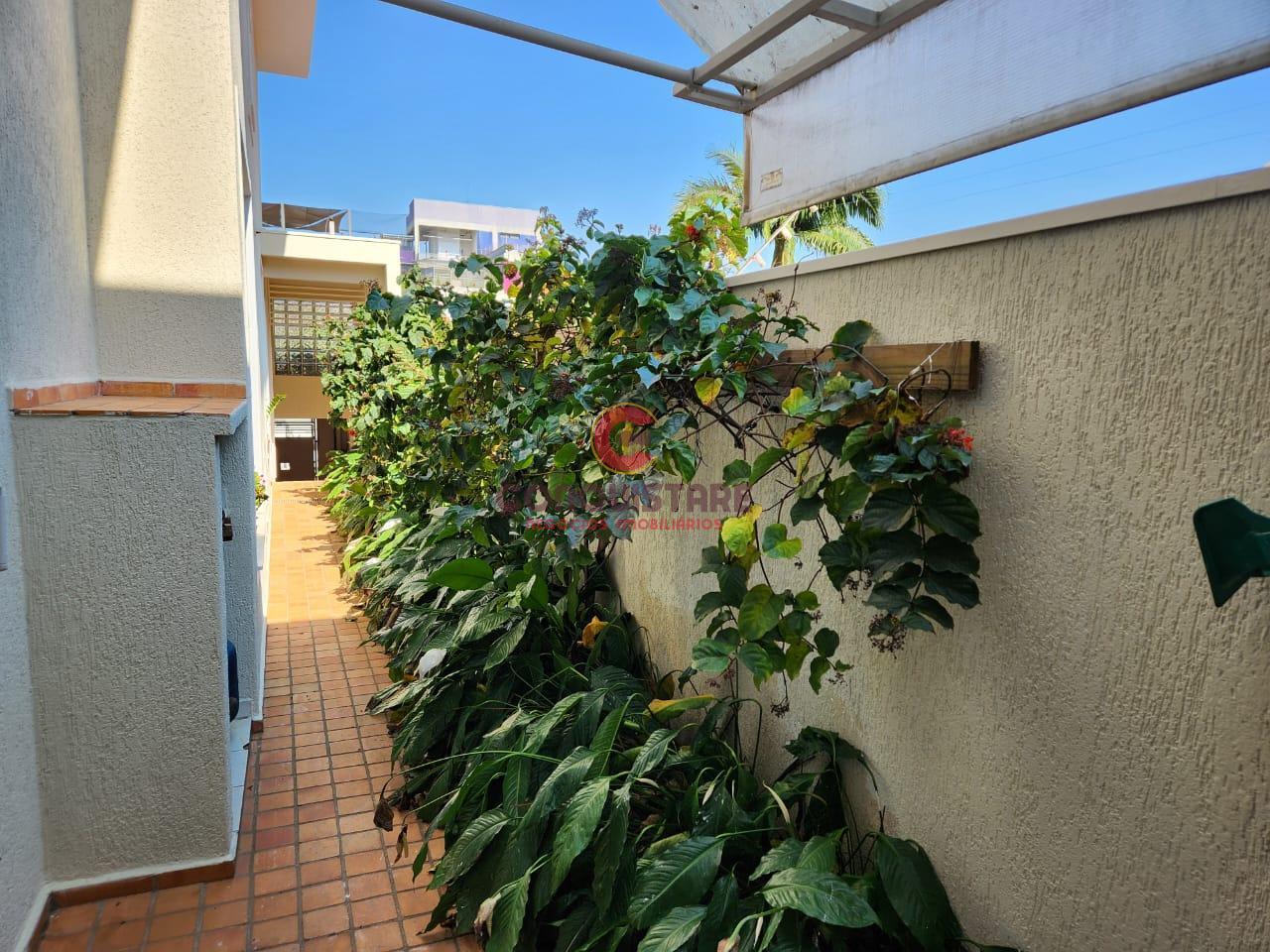 Casa à venda com 3 quartos, 189m² - Foto 14