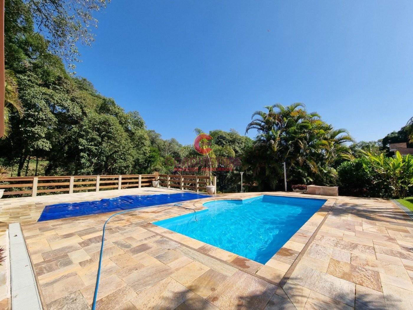 Casa para alugar com 3 quartos, 1447m² - Foto 3