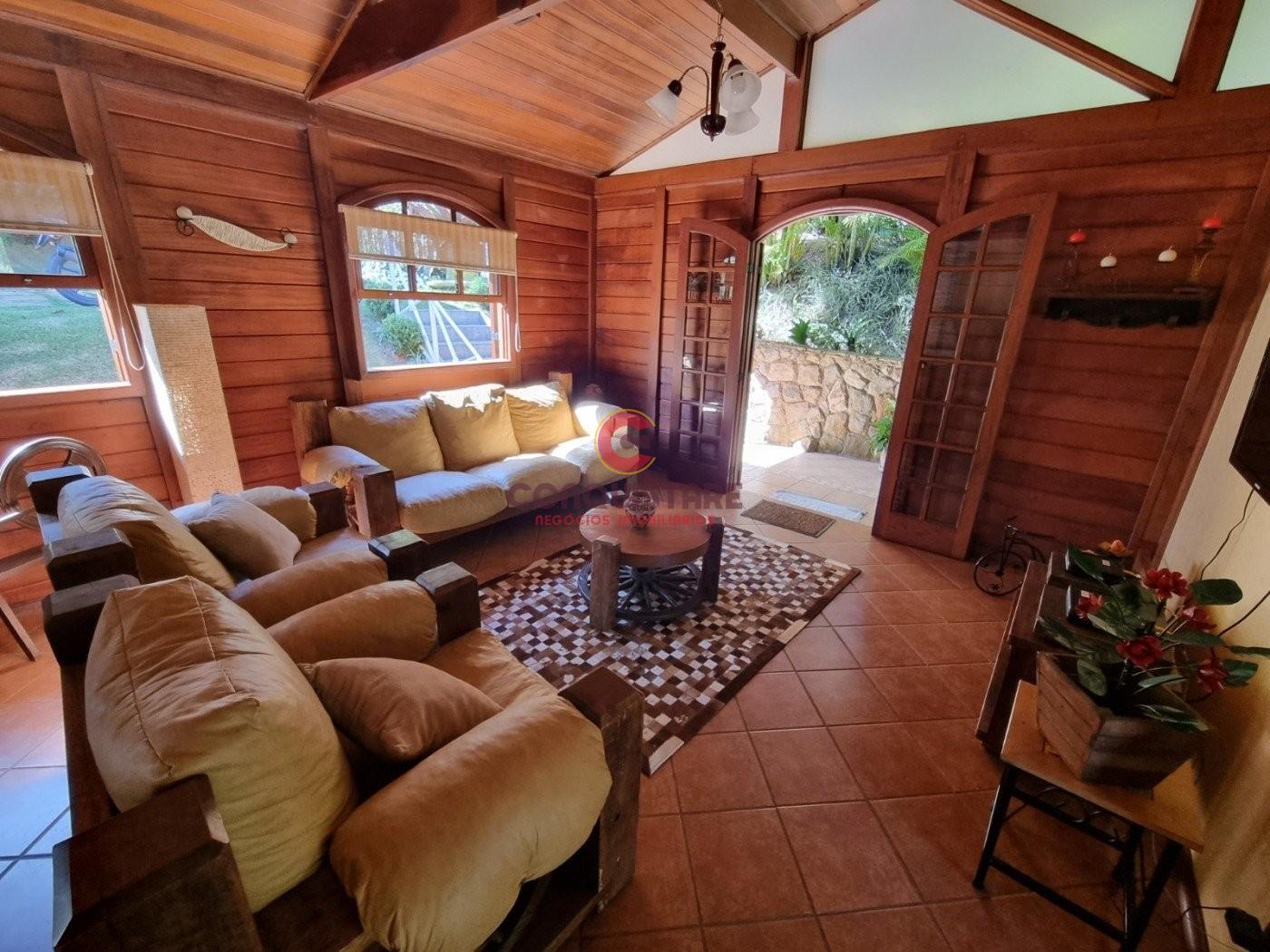 Casa para alugar com 3 quartos, 1447m² - Foto 22