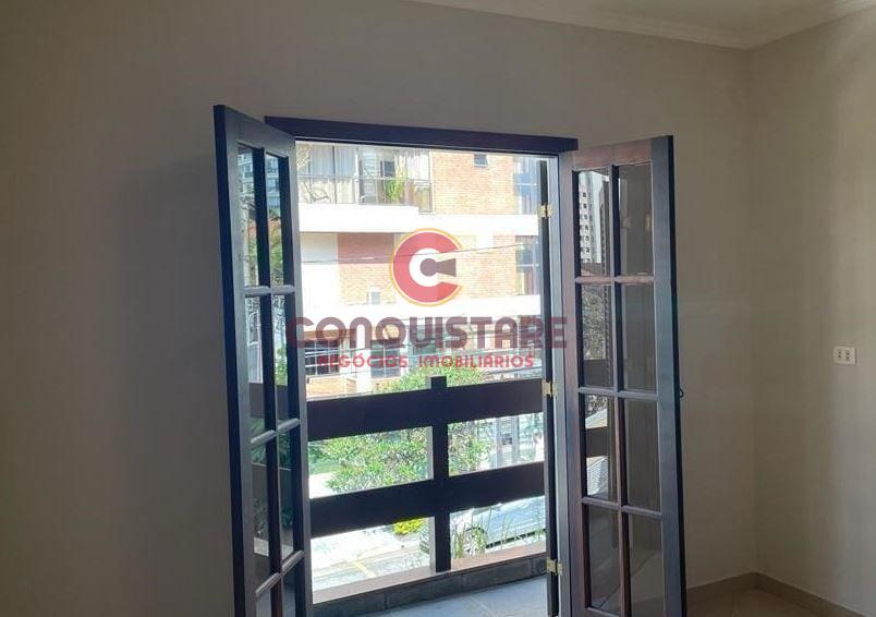 Casa para alugar com 3 quartos, 200m² - Foto 14