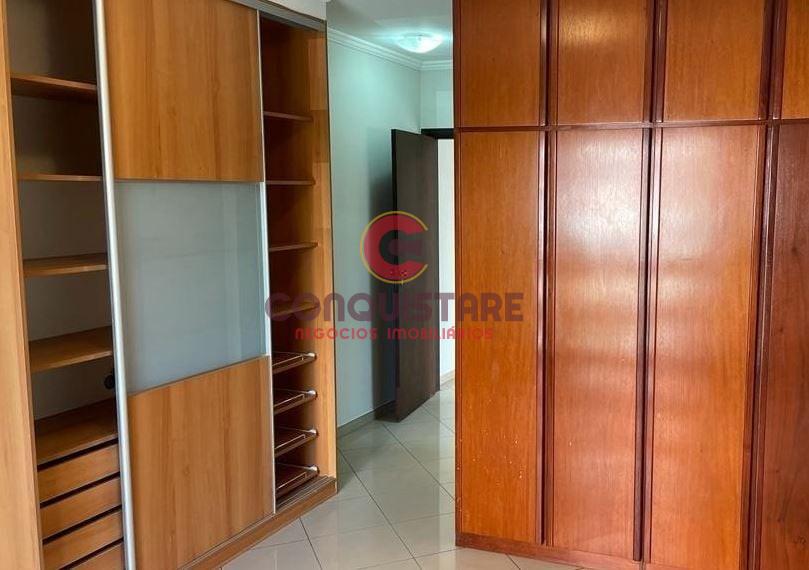 Casa para alugar com 3 quartos, 200m² - Foto 11