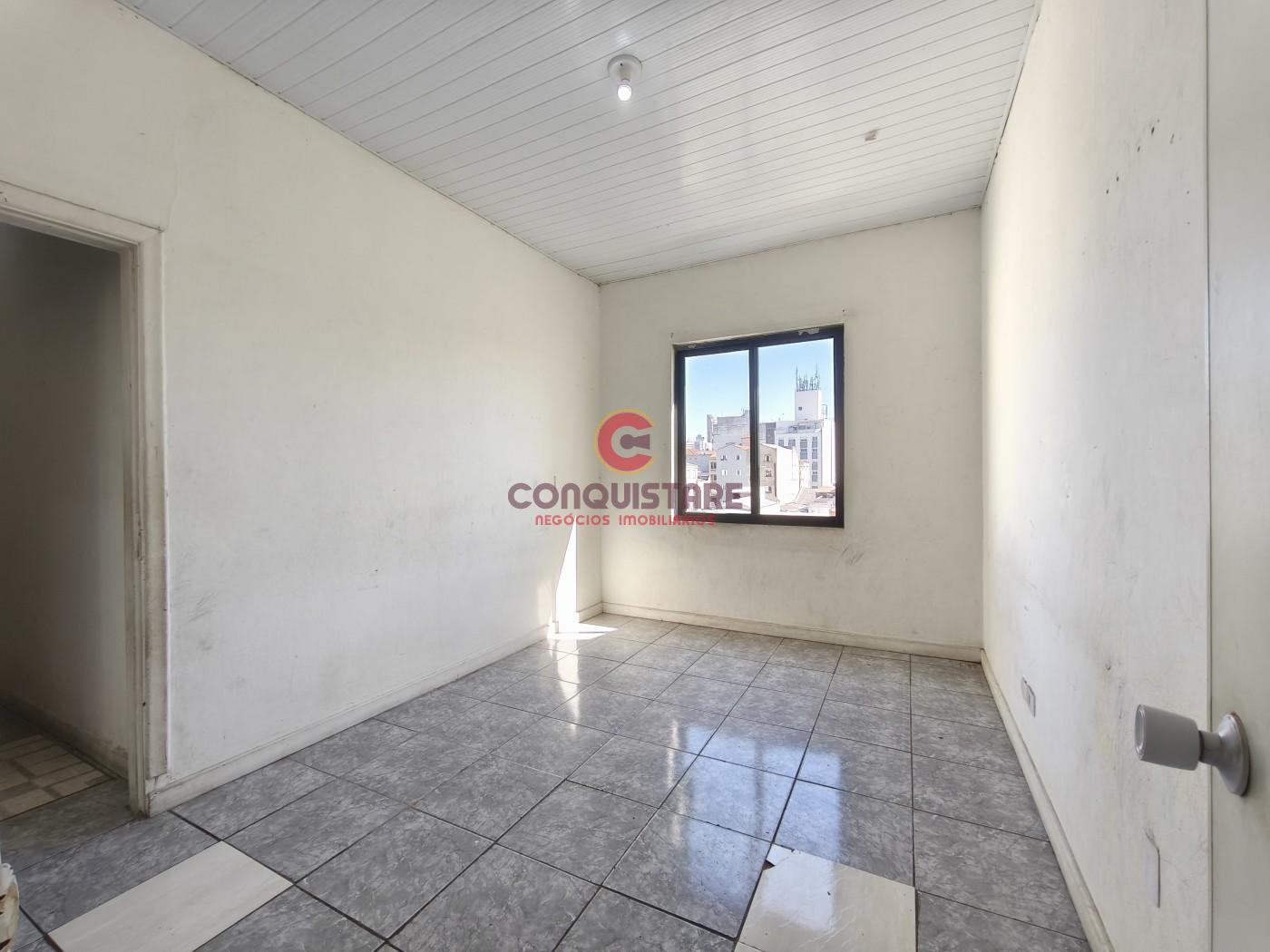 Casa para alugar com 2 quartos, 65m² - Foto 1