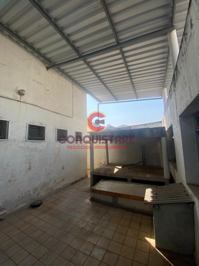 Prédio Inteiro à venda, 264m² - Foto 2