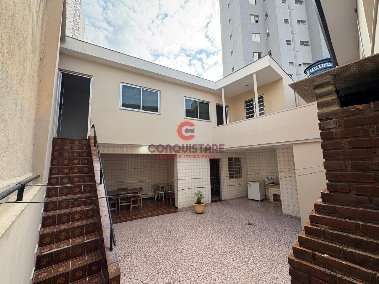 Casa, 4 quartos, 243 m² - Foto 2