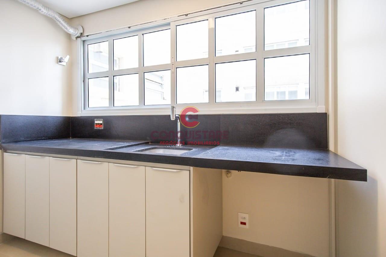 Apartamento para alugar com 2 quartos, 127m² - Foto 17