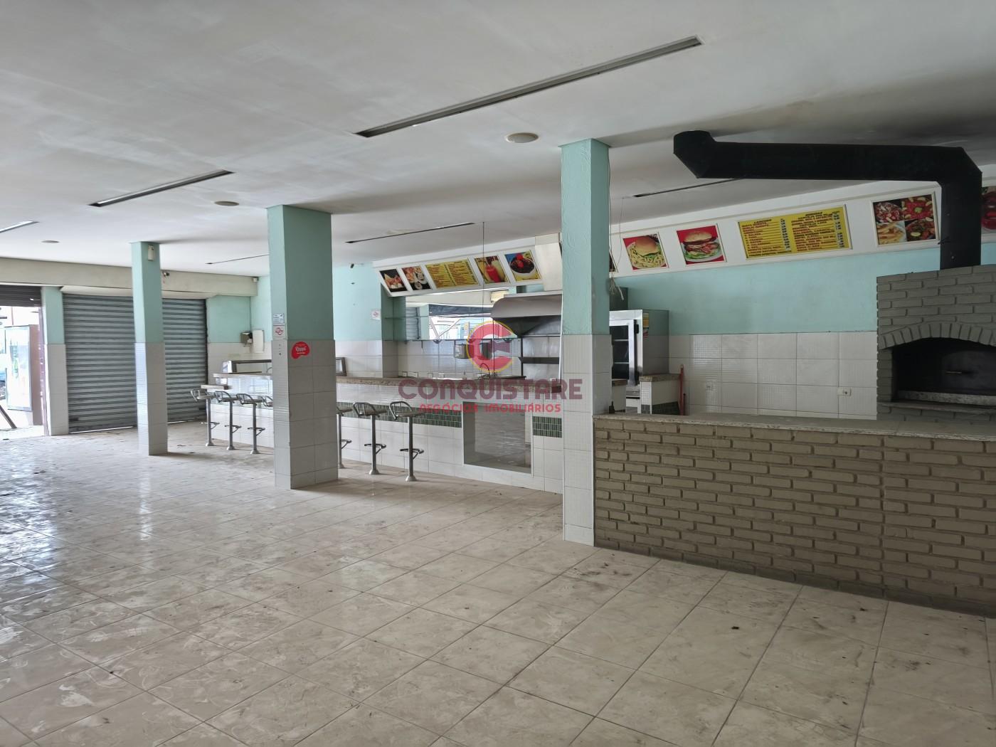 Prédio Inteiro à venda, 300m² - Foto 1