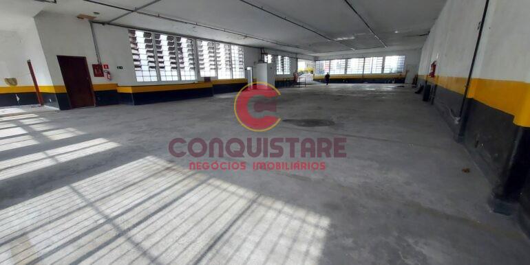 Prédio Inteiro - Foto 1